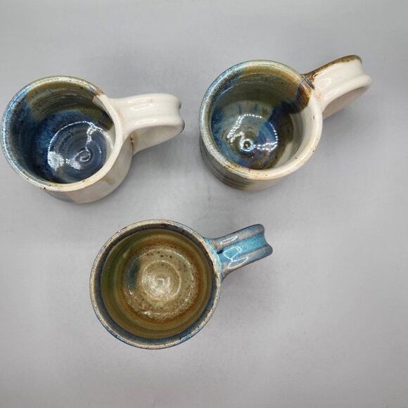 Studio Pottery Mug Thumb Rest Blue brown Drip Glaze Signed Eagle Lot Of 3 - Picture 6 of 7